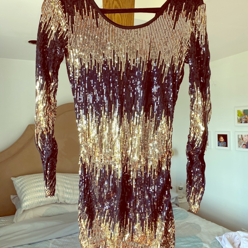 Glamorous dress / Black and gold - no defects!